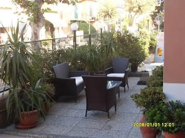 Hotel Villa Italia B&B Porto Azzurro 2*,  Itálie