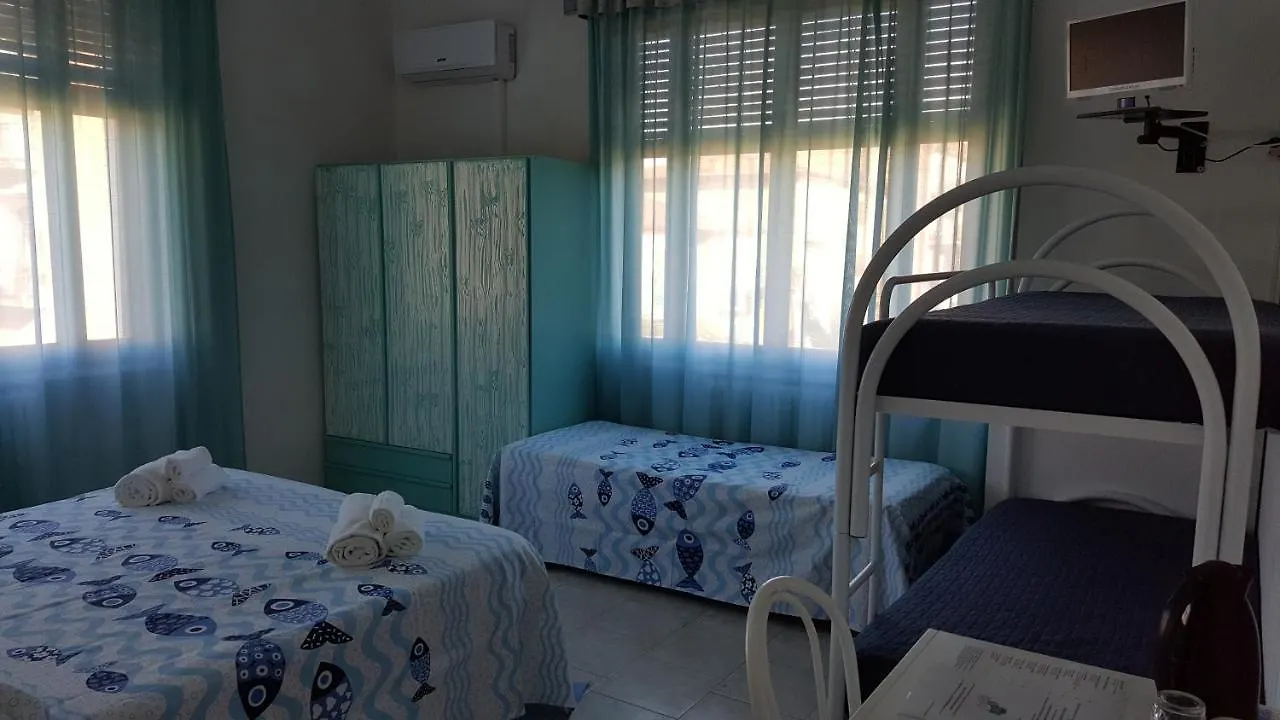 Hotel Villa Italia B&B Porto Azzurro 2*,